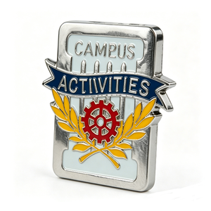 Badge croix personnalisé en émail dur, emblème métallique plaqué argent pour souvenir d'événement universitaire, de club ou scolaire - Product Image 4
