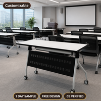 Table de réunion pliante pour bureau 1200x600x750mm avec plateau blanc, panneau de modestie et roulettes verrouillables – Idéale pour les projets de bureau