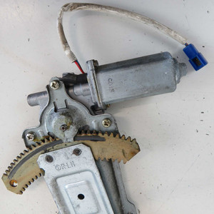 Elevalunas Trasero Izquierdo Usado para Subaru Forester Mk1 1997-2002 (79022) - Product Image 4