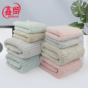 Serviette de bain en polaire corail Xinshang 70x140cm, rayée, absorbante, séchage rapide, serviette de plage rectangulaire, couleur unie - Product Image 2