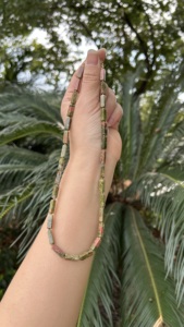 Collar de Cuentas de Ágata Rojo Oscuro, Gargantilla de Piedra Natural, Cuentas Cuadradas en Forma de Tubo, Collar de Piedras Preciosas con Energía Curativa para Unisex - Product Image 6