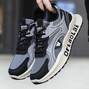 Nuova Tendenza Sneakers Sportive da Uomo Leggere in Materiale Morbido con Marchio Personalizzato per Primavera Estate Autunno - Product Image 4