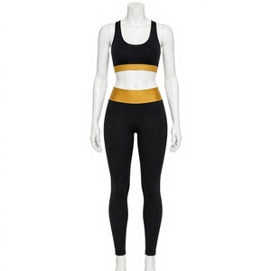Conjunto de Yoga en Contraste Negro y Dorado, Top Corto Tipo Racerback, Leggings Largos de Cintura Alta, Transpirables, de Spandex y Poliéster, 2 Piezas - Product Image 1
