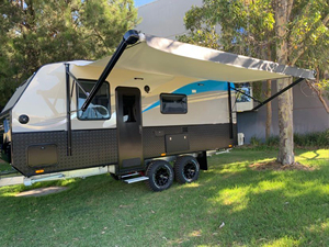 Caravane mobile XINYI de 20 pieds avec lits superposés triples à vendre, pour une famille de 4 personnes - Product Image 2