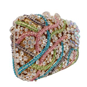 Bolso de mano de lujo para mujer con diseño floral de pedrería, correa de cadena y cuentas brillantes para bodas y fiestas. - Product Image 4