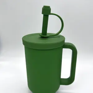 맞춤형 실리콘 컵 깨지지 않는 재사용 가능한 실리콘 텀블러 12 온스 뚜껑이있는 실리콘 파인트 유리 컵