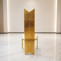 Chaise de salle à manger d'hôtel de luxe moderne en acier inoxydable doré, dossier haut, empilable, avec coussin en éponge, pour banquets de mariage