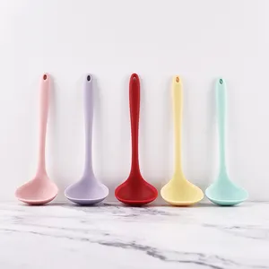 Nhà Máy Nhiệt chống Silicone súp lò nồi với hang lỗ phục vụ muỗng