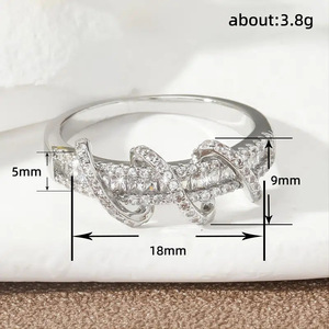 Anello da Donna Q217 in Argento con Diamanti Taglio Baguette Colore G Naturale Gioiello di Fidanzamento - Product Image 5