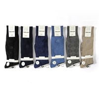 Chaussettes mi-mollet tricotées sur mesure pour hommes, style élite décontracté et professionnel, couleur unie, saison printemps, en Spandex et bambou, vente en gros