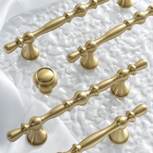 Poignées de meuble en laiton minimalistes SANTAYA pour chambre à coucher, type goutte d'eau, longues, pour commode, porte de meuble et armoire, tiroir de cuisine - Product Image 4