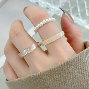 einfache perlenknöchel-fingerringe 3-teilig für frauen nische premium-acryl designer-ring-sets