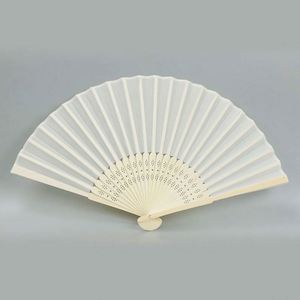 Éventail en bambou sculpté avec décoration d'art populaire, modèle animal peint à faire soi-même pour la décoration intérieure ou comme cadeau d'affaires - Product Image 4
