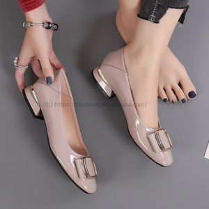 รองเท้าส้นเตี้ยหนัง PU สำหรับผู้หญิง, รองเท้าหรูหรา - Product Image 4