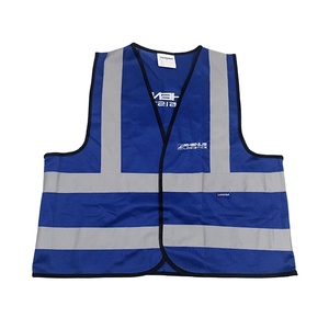 เสื้อกั๊กสะท้อนแสงสำหรับงานก่อสร้าง ผลิตจากโพลีเอสเตอร์ 100% แบบสั่งทำพิเศษ พร้อมคุณสมบัติกันน้ำ และสามารถใส่โลโก้ได้ - Product Image 1