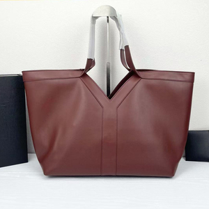 กระเป๋าถือและสะพายไหล่ผู้หญิงทรงวีแฟชั่นใหม่ หนังแท้ หนังวัว กระเป๋าสะพายข้าง กระเป๋าใต้วงแขนความจุขนาดใหญ่ - Product Image 4