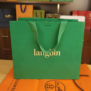 Borsa in <span class=keywords><strong>Carta</strong></span> Kraft <span class=keywords><strong>di</strong></span> Alta Qualità con Logo Personalizzato Stampato, Sacchetto Cosmetico Rinforzato con Nastro Goffrato per Negozi <span class=keywords><strong>di</strong></span> Abbigliamento e Supermercati - Product Image 5