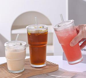 Gobelets en verre côtelé avec couvercles et pailles, 20 oz, pour café glacé, cocktails et jus – Ensemble de verrerie - Product Image 1