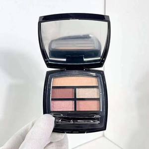 Paleta de Sombras de Ojos Mineral de Cuatro Colores de Lujo, Alta Pigmentación, Resistente al Agua, Larga Duración, Acabados Luminosos/Mate/Brillantes, 6G - Product Image 2