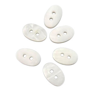 Kancing Bulat Grosir Mutiara Alami 2 Lubang Manik-manik Kancing Ramah Lingkungan Flatback Bentuk Bintang & Hati - Product Image 4