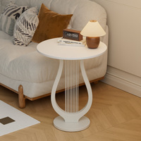 Table d'appoint portable décorative moderne en forme d'harpe, style nordique, luxe léger, petite table d'appoint pour canapé à domicile