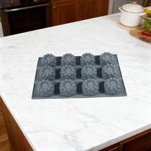 Molde para hornear pasteles, molde de base de 12 bolas conectadas, molde de decoración DIY, molde para velas - Product Image 2