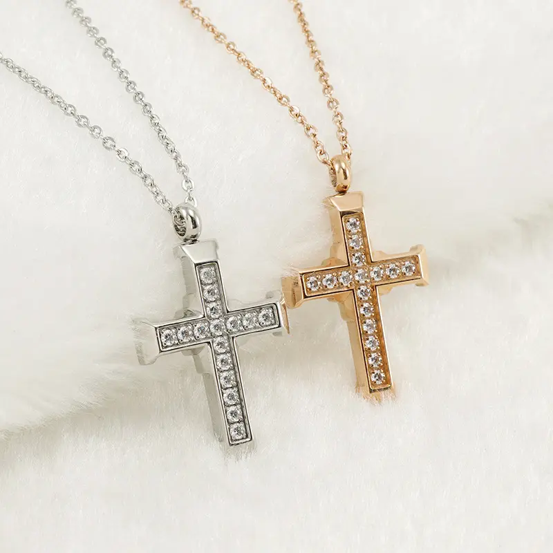 Simple Style European USA Cross Diamond Necklace for Female Stainless Steel Fashion Pendant Titanium Steel INS PVD Plated Chains