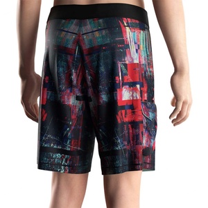 The Wild Catch : Short de pêche professionnel extensible dans quatre directions, durable, avec protection solaire UPF 50+ - Product Image 6