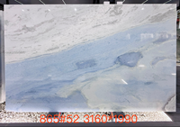 Dalles de marbre bleu populaires, luxe bleu ciel nuage blanc pour la décoration de panneaux muraux intérieurs en marbre