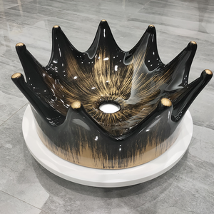 Lo último en lavarse a mano Lavavo Unique Crown Shaped Counter Golden Sink Ceramic Black Basin Bathroom Sink Vessel - Product Image 2