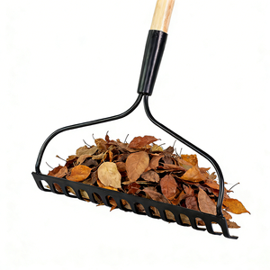 Râteau de jardin ergonomique à long manche, léger mais robuste, à 14 dents, pour un nettoyage de jardin sans douleur, entretien efficace des pelouses et des terres agricoles - Product Image 2