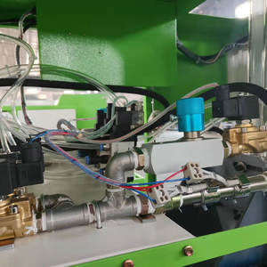 Máquina semiautomática de soplado de botellas, suministro de 5 litros, 10 litros, 20 litros, 5 galones, PET PC, para hacer tanques de agua de plástico - Product Image 4