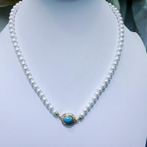 Collier de perles d'eau douce Zhuji, presque rond, 8-9 mm, avec fermoir magnétique rétro, cadeau idéal pour la fête des mères - Product Image 1