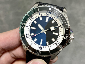 Montre de luxe de qualité 1122 Montre pour homme Designer personnalisée Étanche en acier inoxydable Mécanique creuse Cadran de 43 mm Cristal saphir - Product Image 3