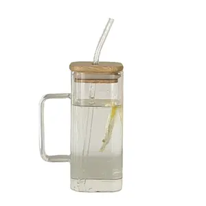 MU RU 새로운 맞춤형 대용량 물 주스 맥주 유리 텀블 대나무 뚜껑과 컬러 손잡이가있는 사각 유리 컵을 마시는 것