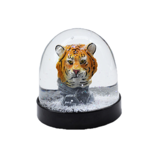 Hot Bán Giá Rẻ Nhựa Tuyết Dome Với 3D Resin <span class=keywords><strong>Tiger</strong></span> Figurine ,Resin Animal Tượng Nước <span class=keywords><strong>Globe</strong></span> Đối Với Trang Trí Nội Thất - Product Image 1