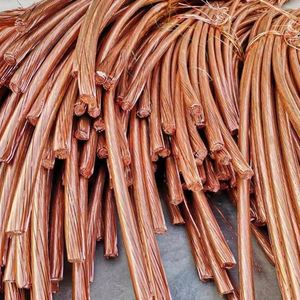 Chatarra de alambre de cobre brillante puro al 99.99% Mill-berry, cobre catódico aislado 1 #   2 #   Cable Eléctrico de Alta Calidad al por Mayor - Product Image 1