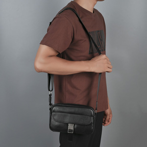 Men's Genuine Leather Crossbody Bag Black Top Layer Cowhide Durable Shoulder Bag Everyday Outfits - Product Image 3
