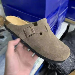 Chaussures décontractées confortables en gros en stock – Pantoufles pour hommes et femmes en cuir véritable de créateur populaire, chaussures plates - Product Image 5