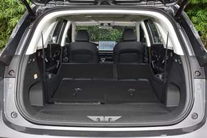 Voitures d'occasion pour trajets périurbains / Changan CS75 PRO 2026 / SUV 7 places 1.5T DCT Premium avec toit ouvrant panoramique / Conduite à gauche - Product Image 6