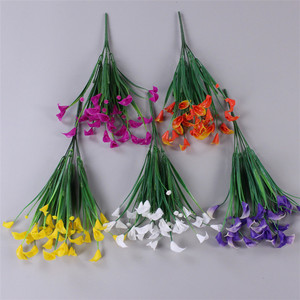 Bán Buôn Mô Phỏng 7 Dforks Nhựa <span class=keywords><strong>Calla</strong></span> <span class=keywords><strong>Lily</strong></span> Giả Hoa Bó Phong Cách Hiện Đại Trong Nhà Bên Ngoài Vườn Nghĩa Trang Trang Trí Hoa - Product Image 3