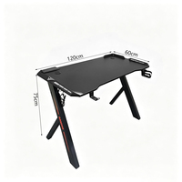 Bureau de jeu moderne en forme de Z avec éclairage LED RVB, table pour joueurs incluant un porte-gobelet et un support pour casque