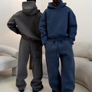 Servizio OEM Tuta Sportiva da Uomo con Felpa e Pantaloni Stampati, Stile Streetwear Oversize - Product Image 2