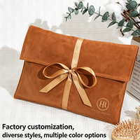 Bolsa de terciopelo personalizada con logo para joyería, estuche de gamuza con solapa antideslustre para collares, pendientes y anillos, embalaje de lujo para joyería OEM