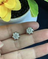 Großhandel 925 Silber Blumencluster CZ-Ohrringe für Damen, Geeignet für Tägliches Pendeln und Verabredungen, OEM/ODM Verfügbar