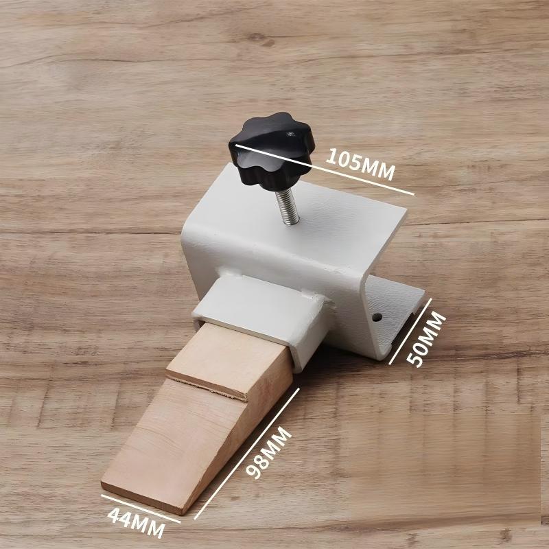 ชุดโต๊ะไม้สำหรับใช้งานในบ้าน พร้อมที่กันลื่นสีขาว