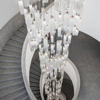 Lustre suspendu pour escalier en cristal, idéal pour villa duplex, salon rotatif, marches creuses, lustre en cristal extra-long.