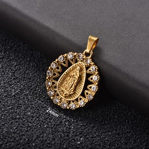Pendentif médaille religieuse en acier inoxydable plaqué or 18 carats, amulette de foi, bijou cadeau - Product Image 5