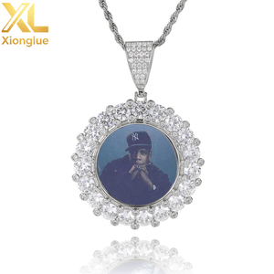 Collar con Colgante de Foto Personalizado de Cobre, Estilo HipHop Unisex, con Circonita, Chapado en Oro de 18K, Cadena Singapur Trenzada, para Aniversario - Product Image 2