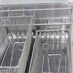 Freidora Eléctrica Comercial de Acero Inoxidable con Tanque Individual y Sistema de Filtrado de Aceite, Capacidad de Aceite de 17-20L*2, Potencia de 18.55kW - Product Image 3